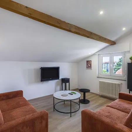 Grand Refait A Neuf Proche A - Fr-1-4-709